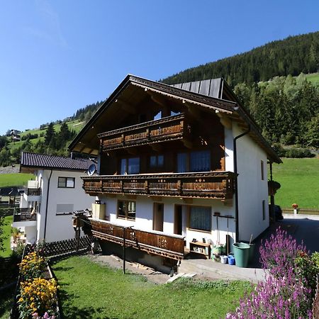 Apartment In Mayrhofen With A Balcony Экстерьер фото